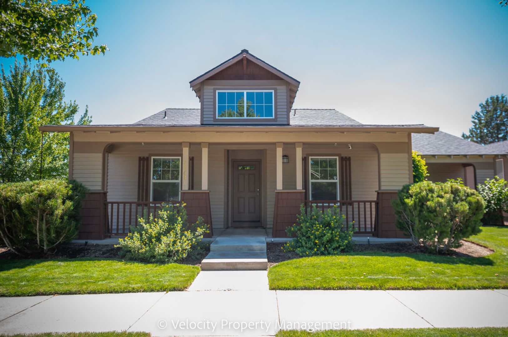 Bend House: 20681 Couples Ln.