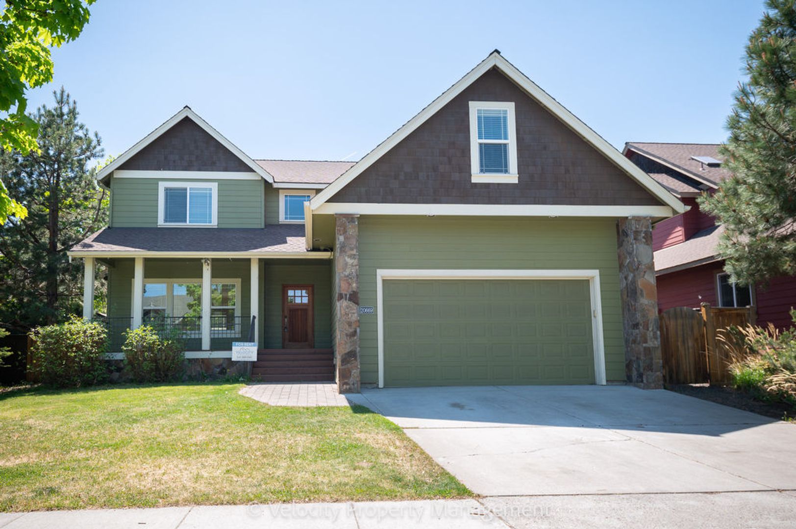 Bend House: 20669 NE Sierra Dr.