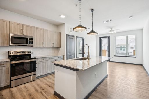 1501 Mockingbird Lane, Unit 4103 – photo 1