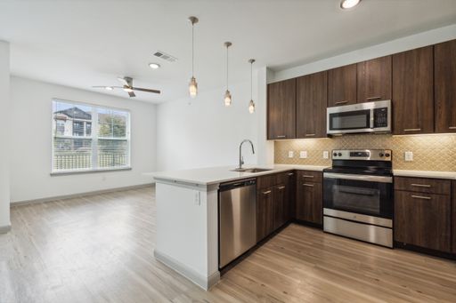 120 S. Westmoreland Rd, Unit 3307