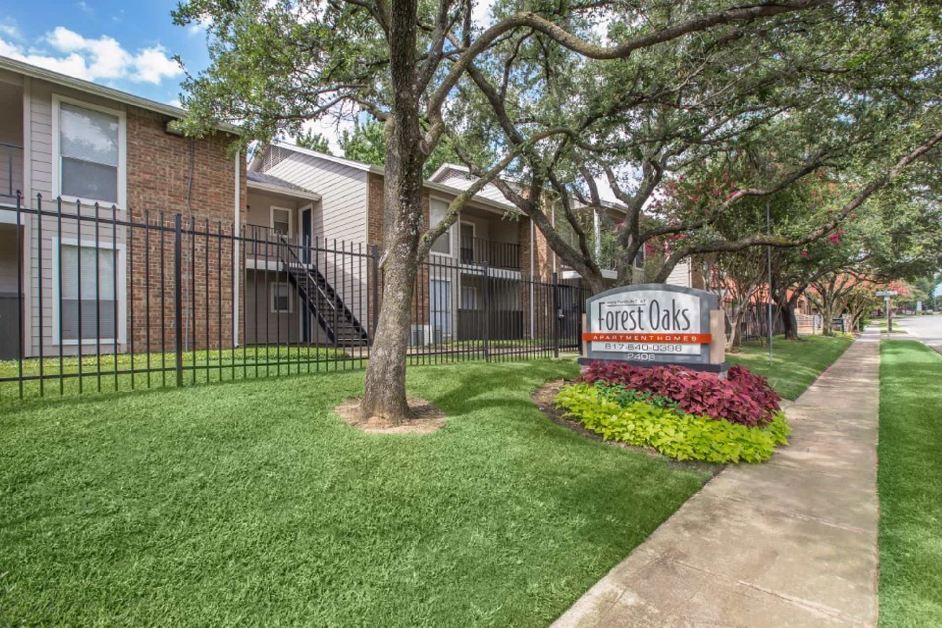 Arlington Apartment: 2408 Forest Oaks Ln