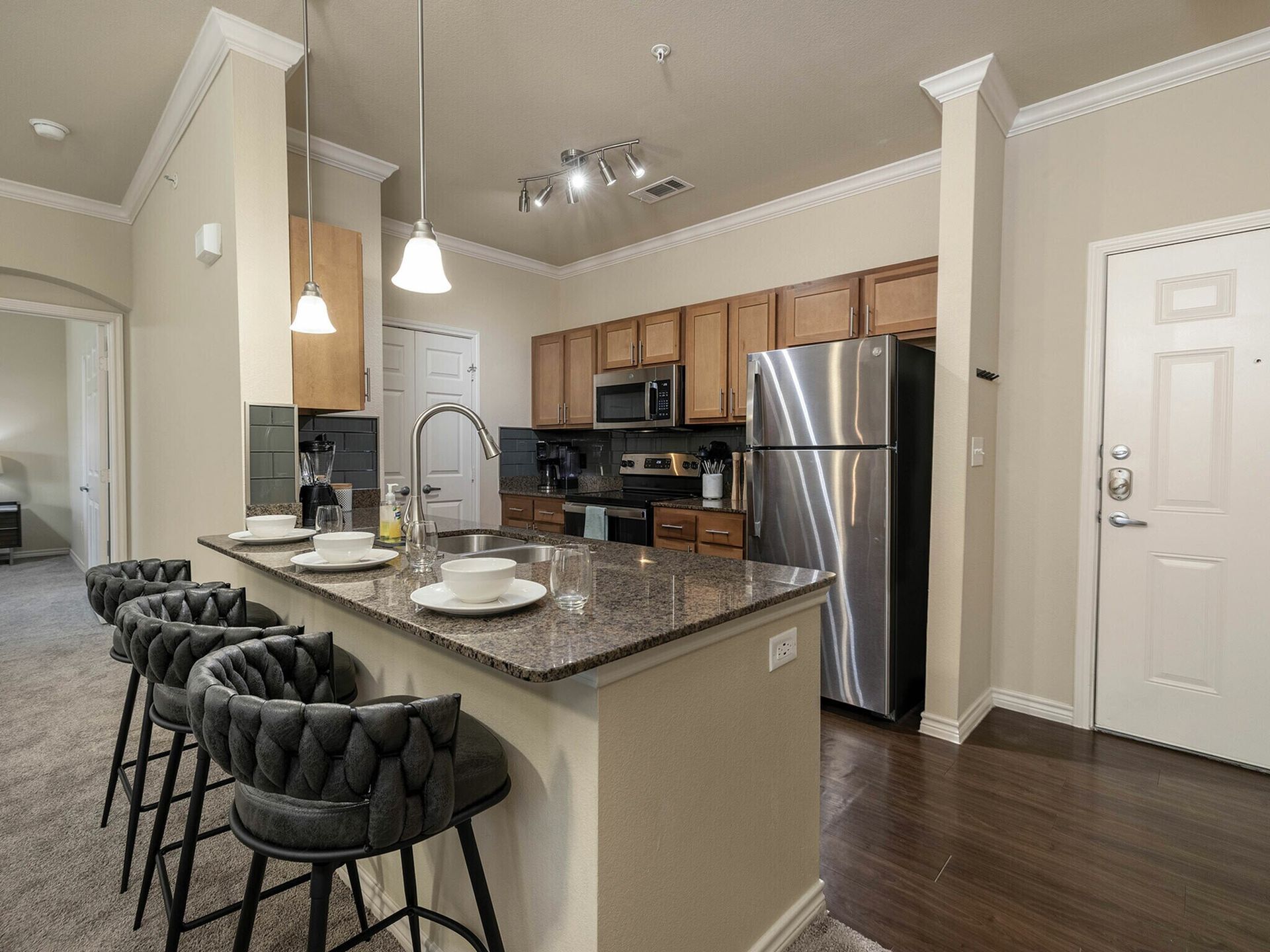 Grand Prairie Apartment: 2155 Arkansas Lane