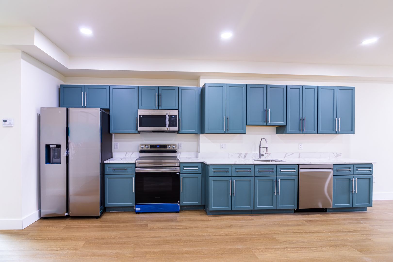 PHILADELPHIA Apartment: 808 N PRESTON ST