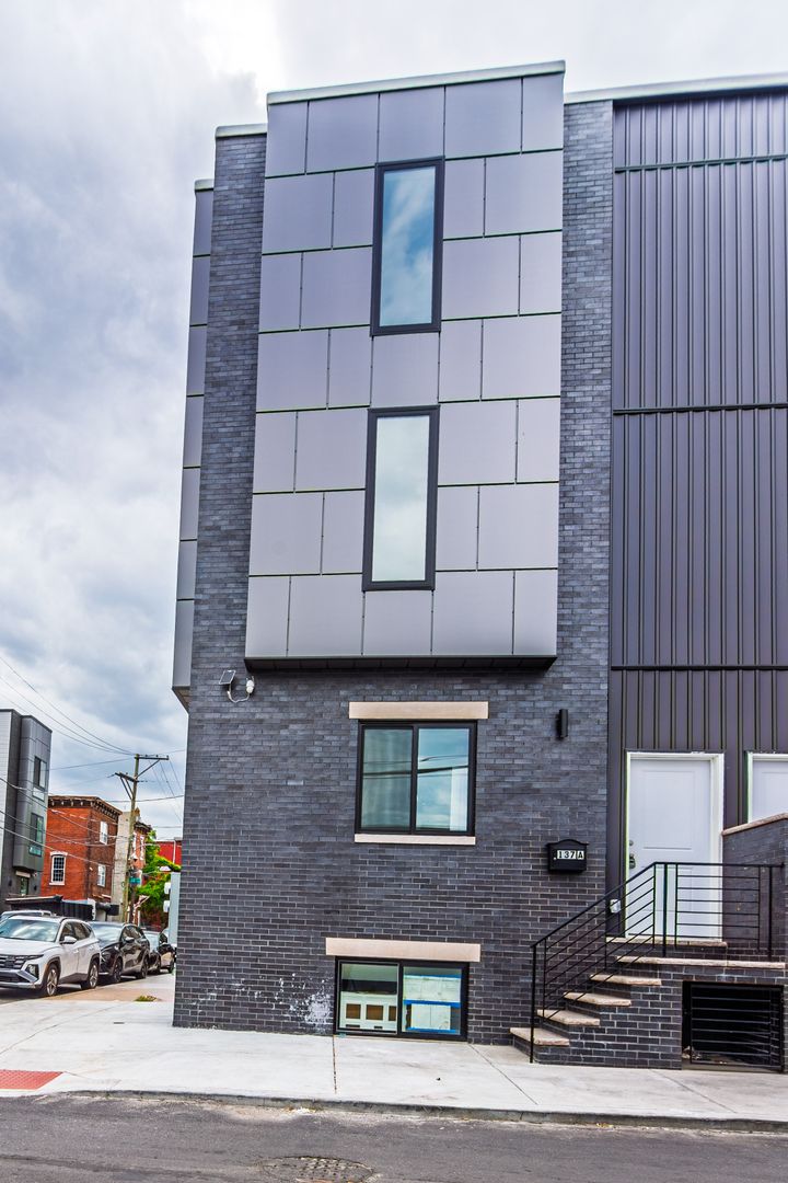PHILADELPHIA Apartment: 137 E CUMBERLAND ST