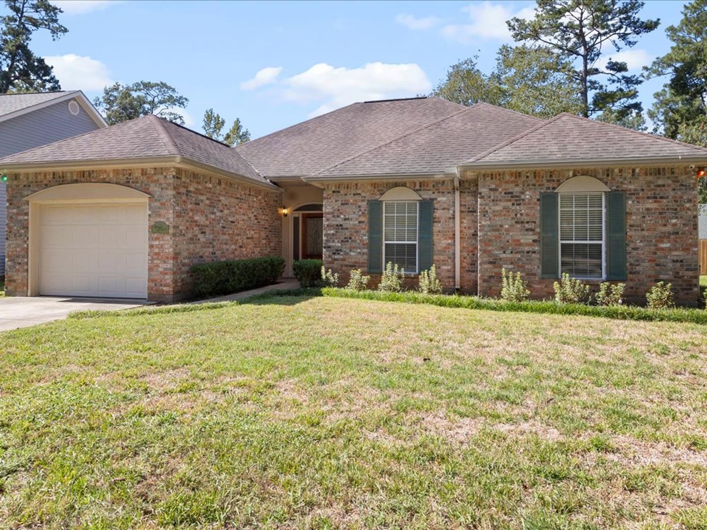 Mandeville House: 68 Trace Loop