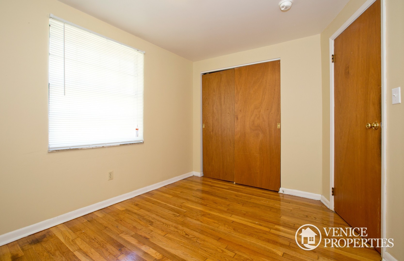 Columbus Townhome: 1655 North 4th Street Unit B