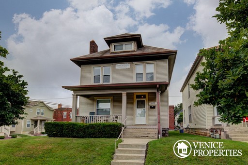 4 Bedroom on OSU Campus – photo 1