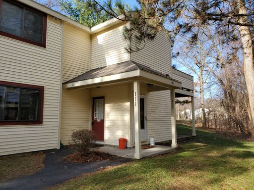 "Charming 2-Bed Condo in Clifton Park – Cozy Living Awaits!"