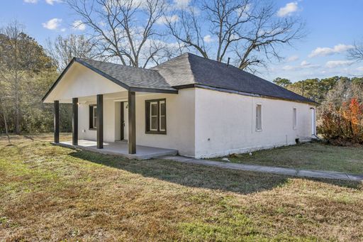 Fully Renovated 3BR Home with Modern Finishes for Rent in Sharpsburg!