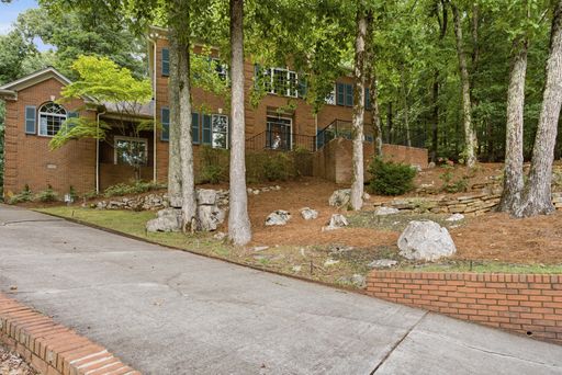 Where Luxury Meets the View on Monte Sano – photo 1