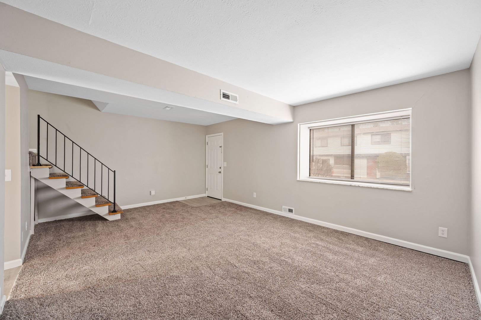 Cincinnati Apartment: 1740 Bising Ave