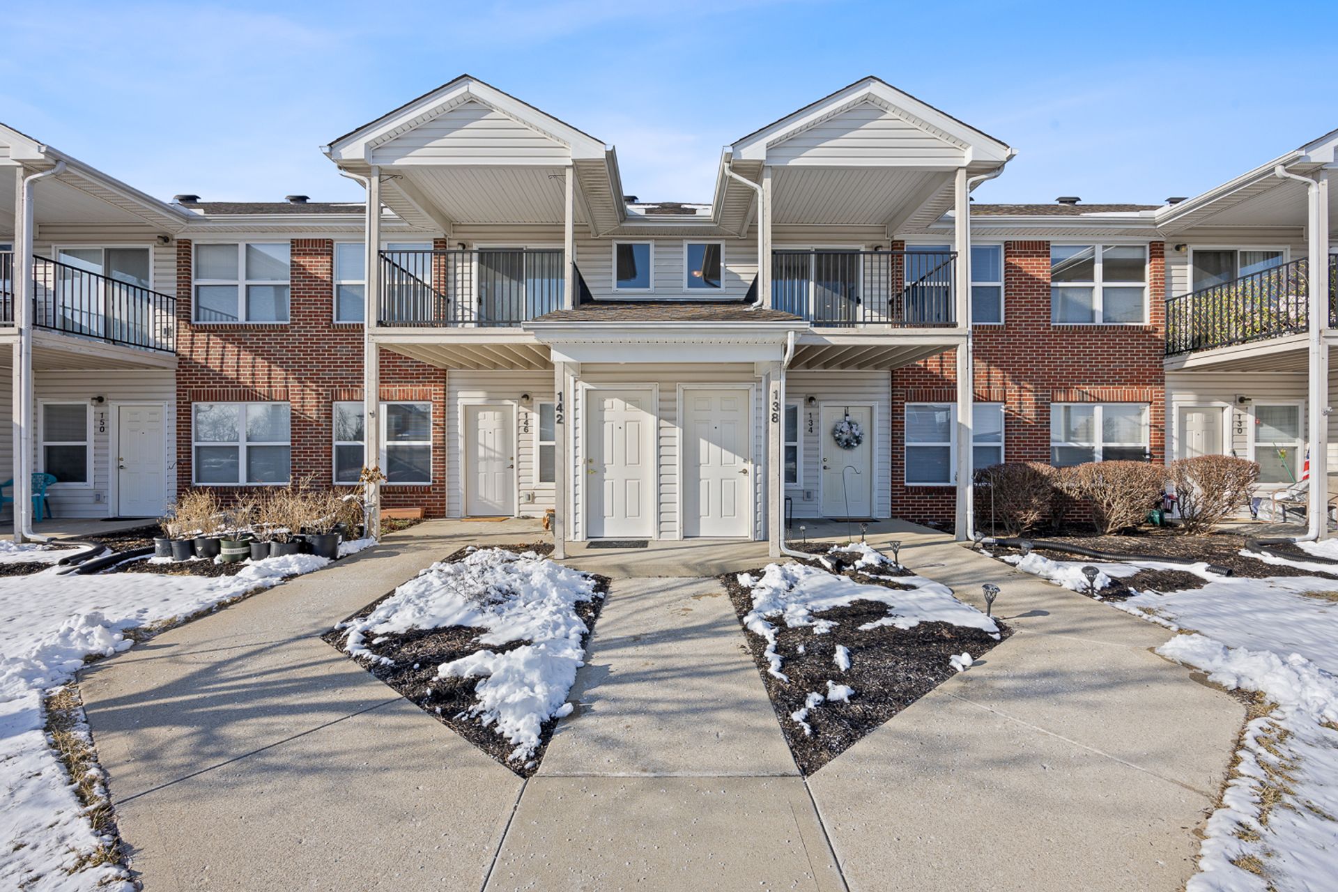 Hamilton Apartment: 5 Fall Wood (KWX)