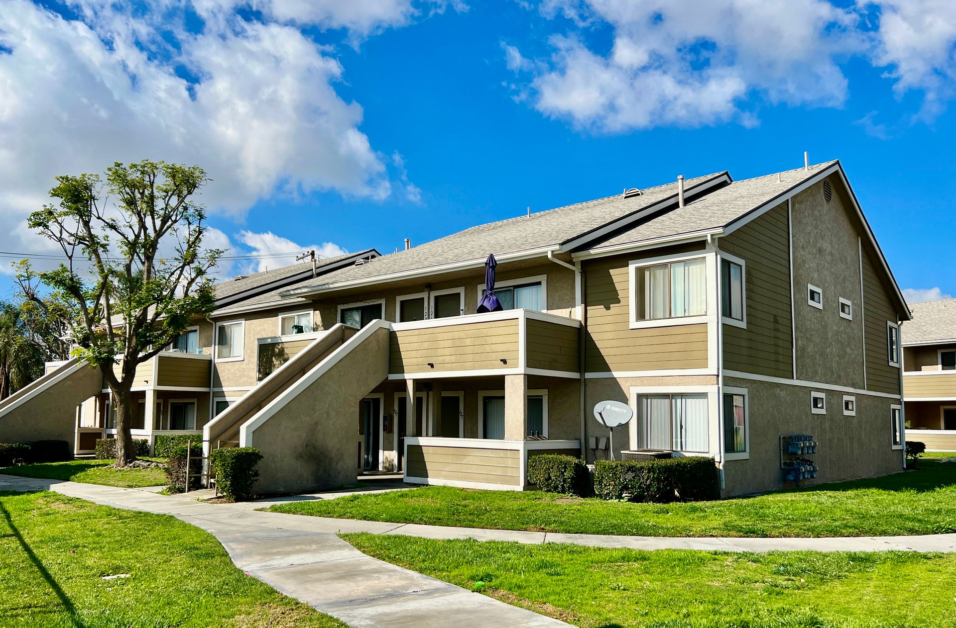 Colton Apartment: 904 Fairway Dr