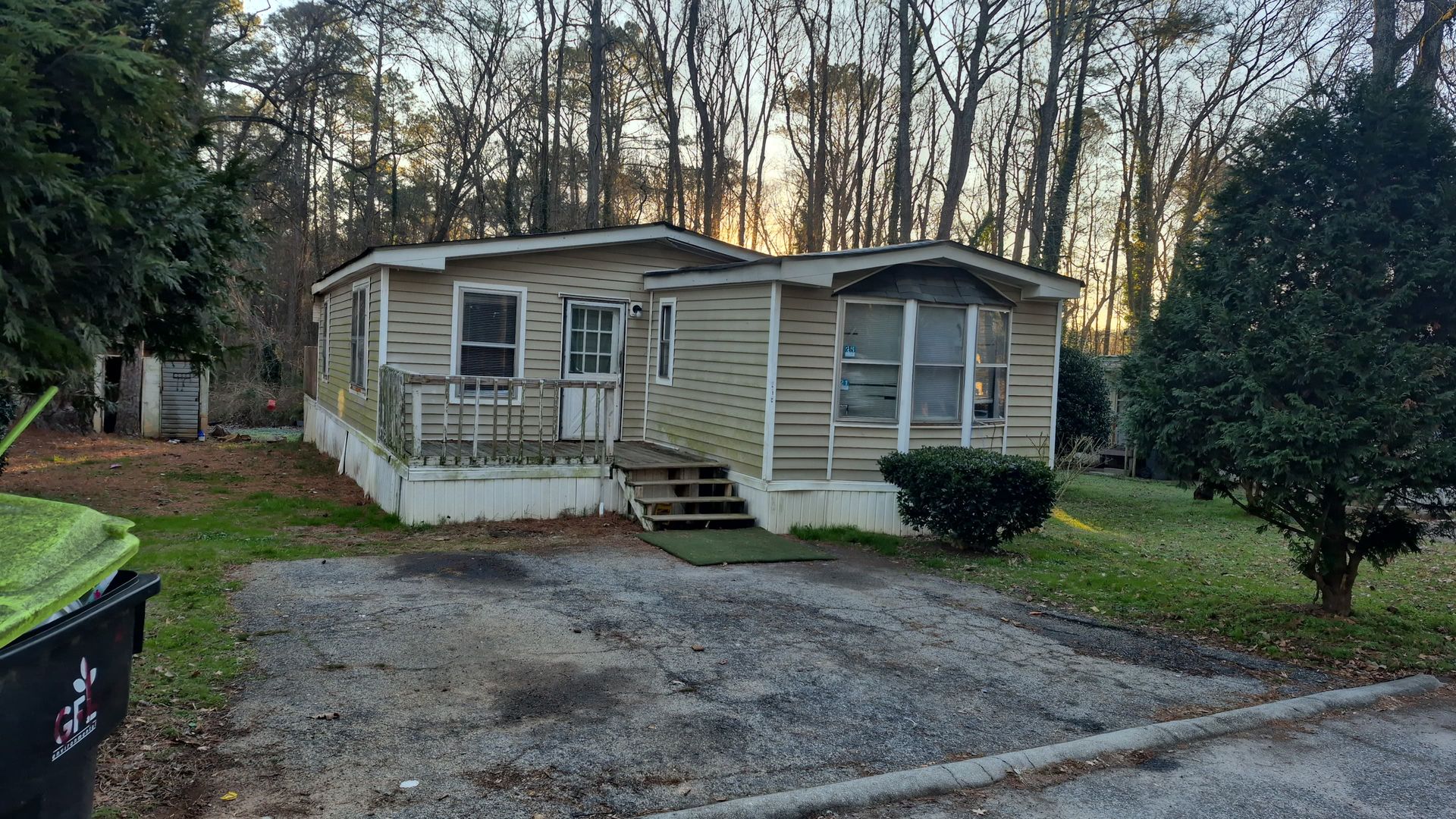 Rex House: 6545 Georgia 42, lot 216