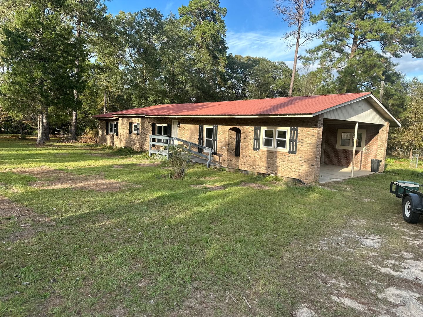 Ivey House: 129 Industrial Blvd