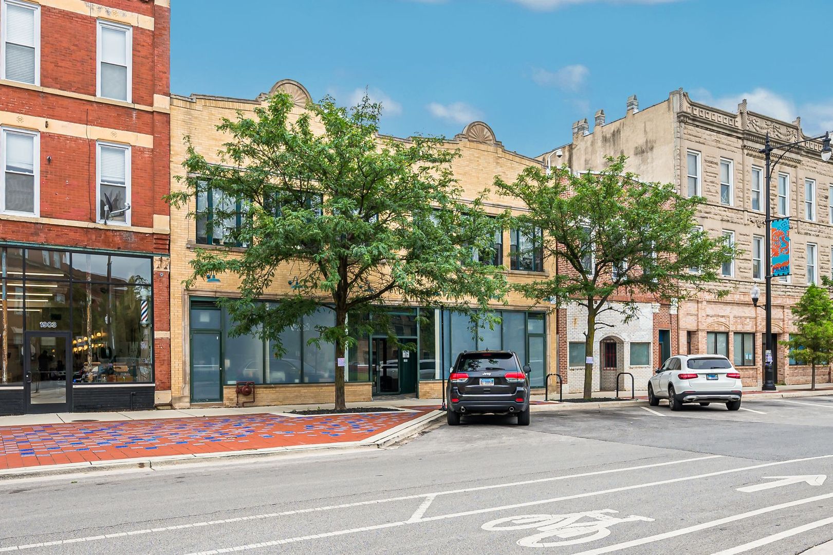 Chicago Apartment: 1907 S Blue Island Ave