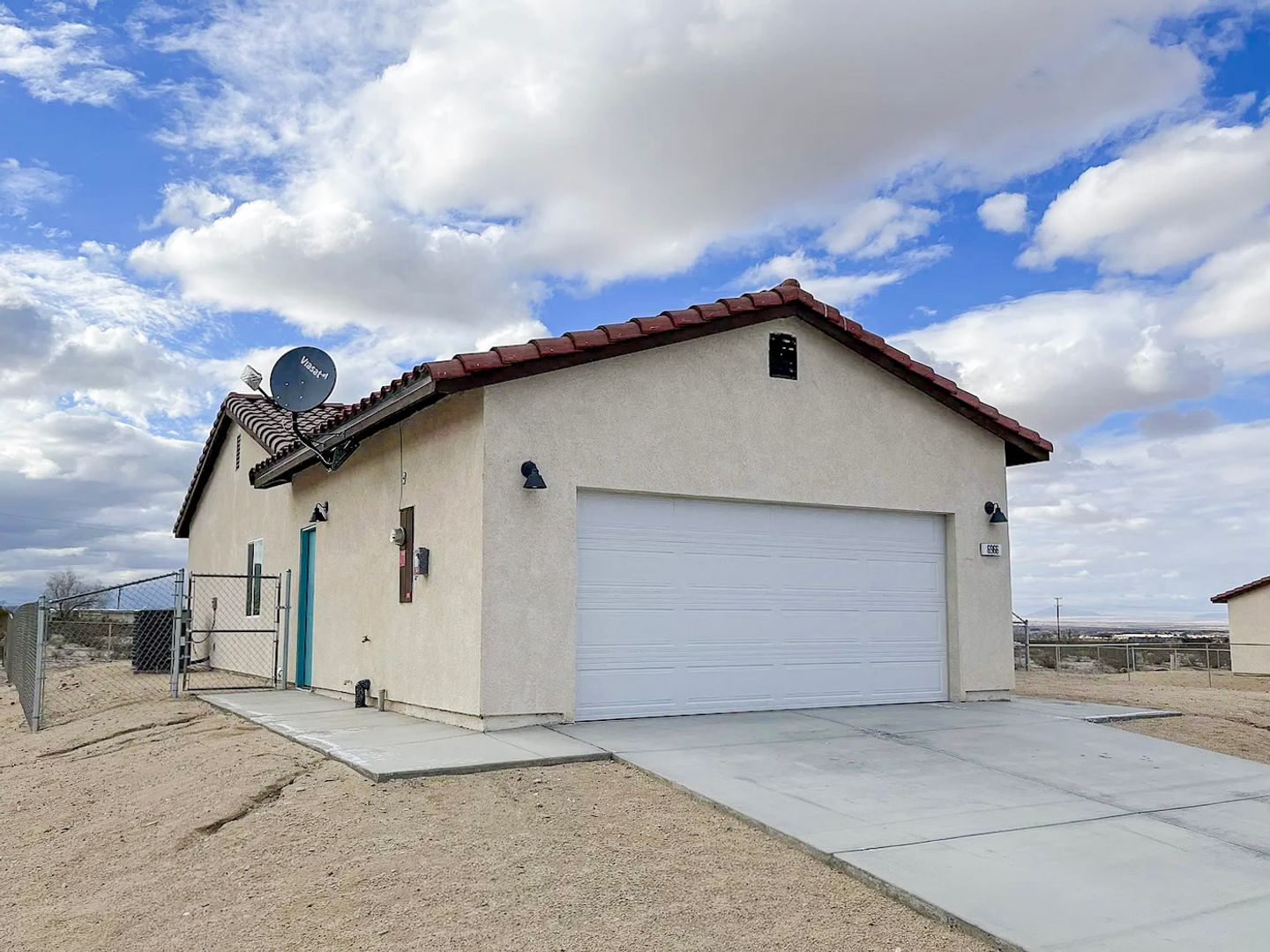 29 Palms House: 6966 Park Avenue