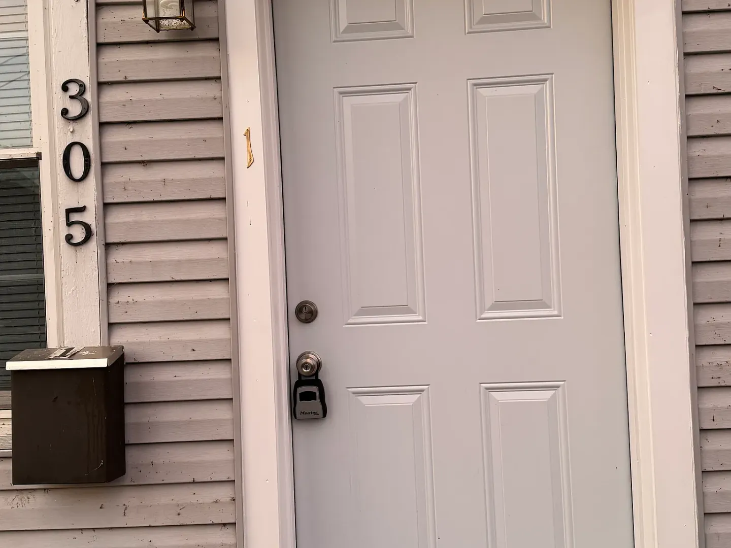Quantico Apartment: 305 4th Ave.