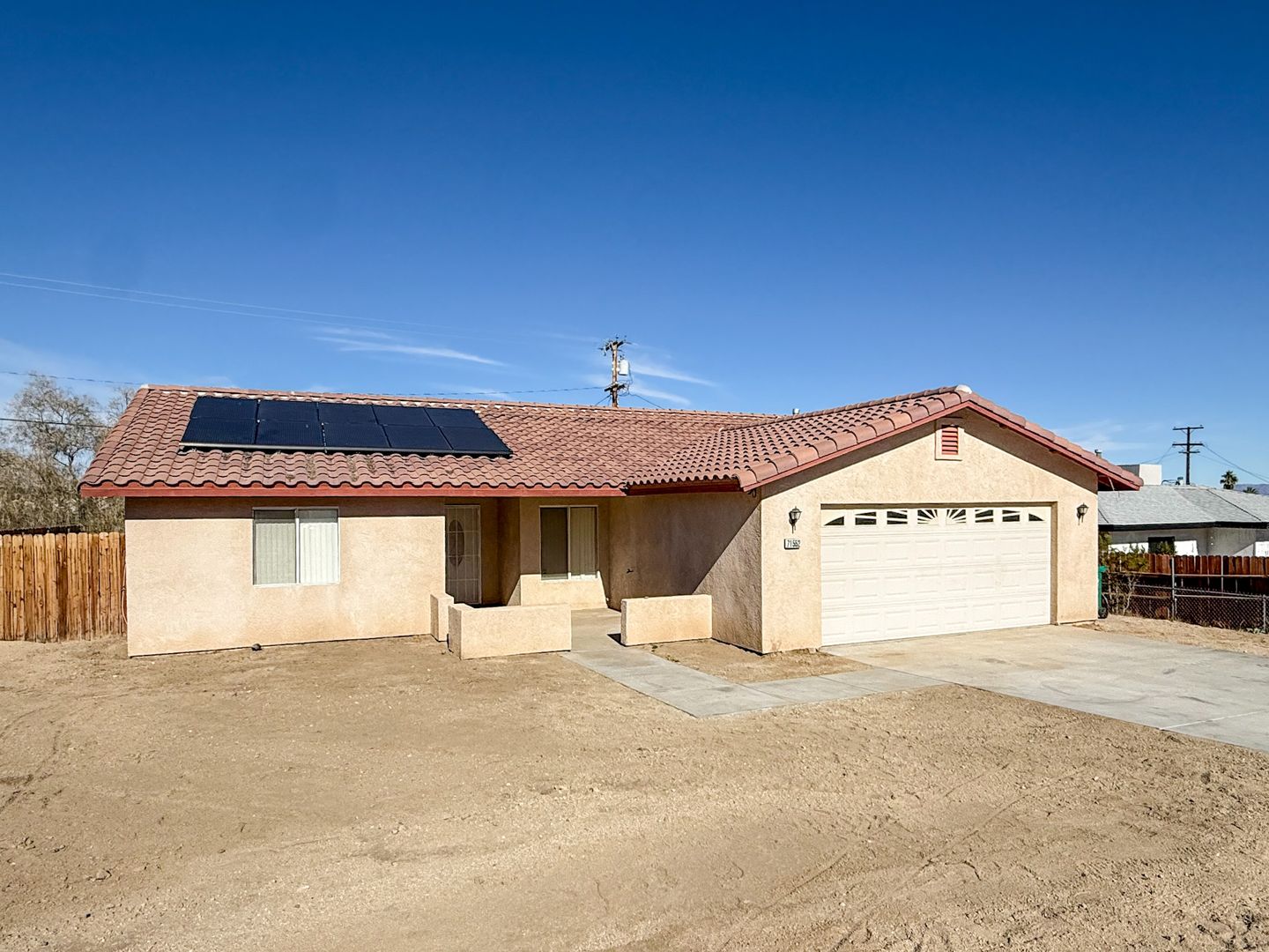 29 Palms House: 71552 Juanita Drive