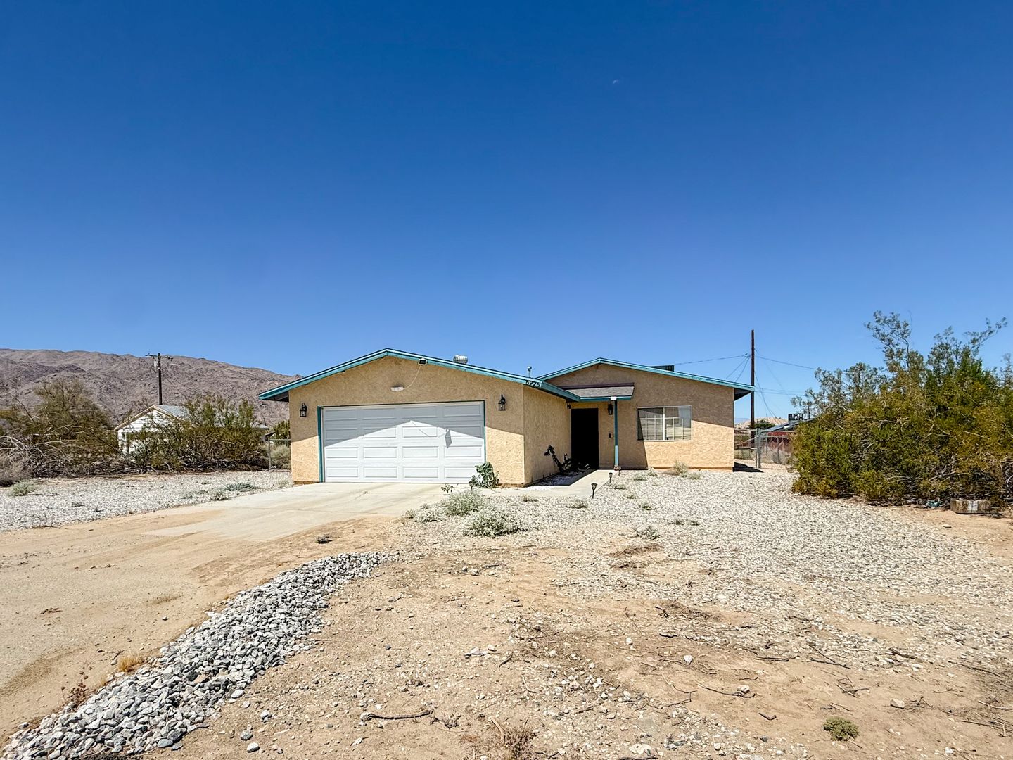 29 Palms House: 6926 North Star