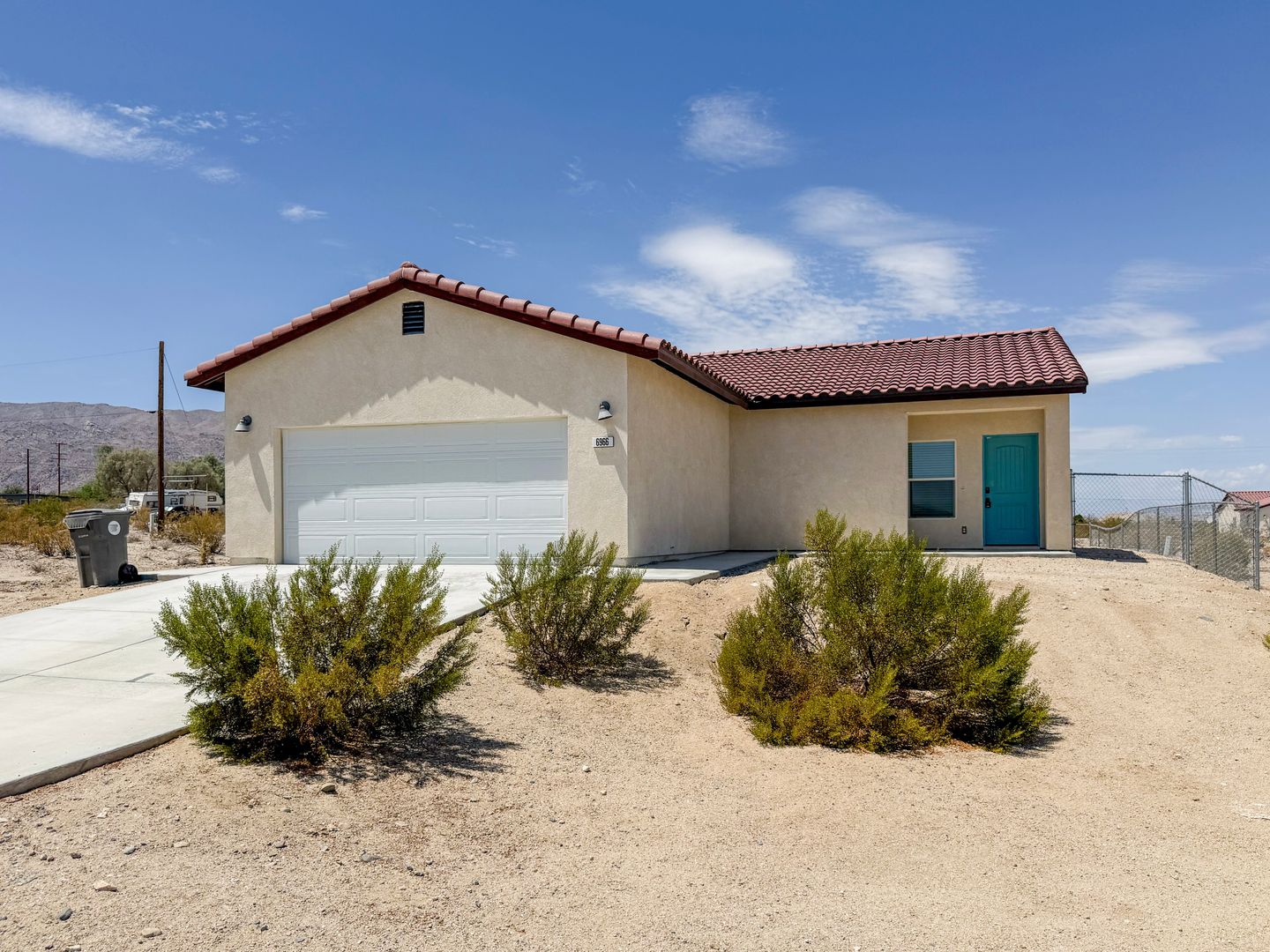 29 Palms House: 6966 Park Avenue