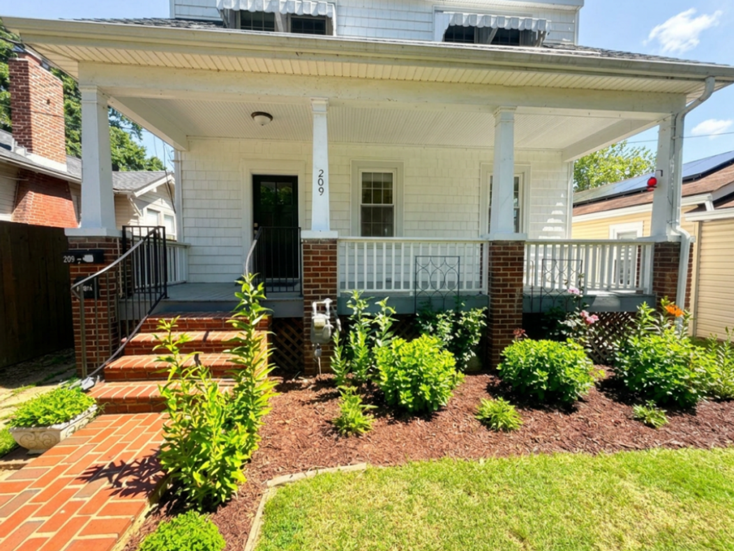 Quantico Apartment: 209 4th Ave