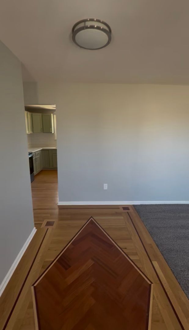 Shepherdsville House: 163 Grandview Drive