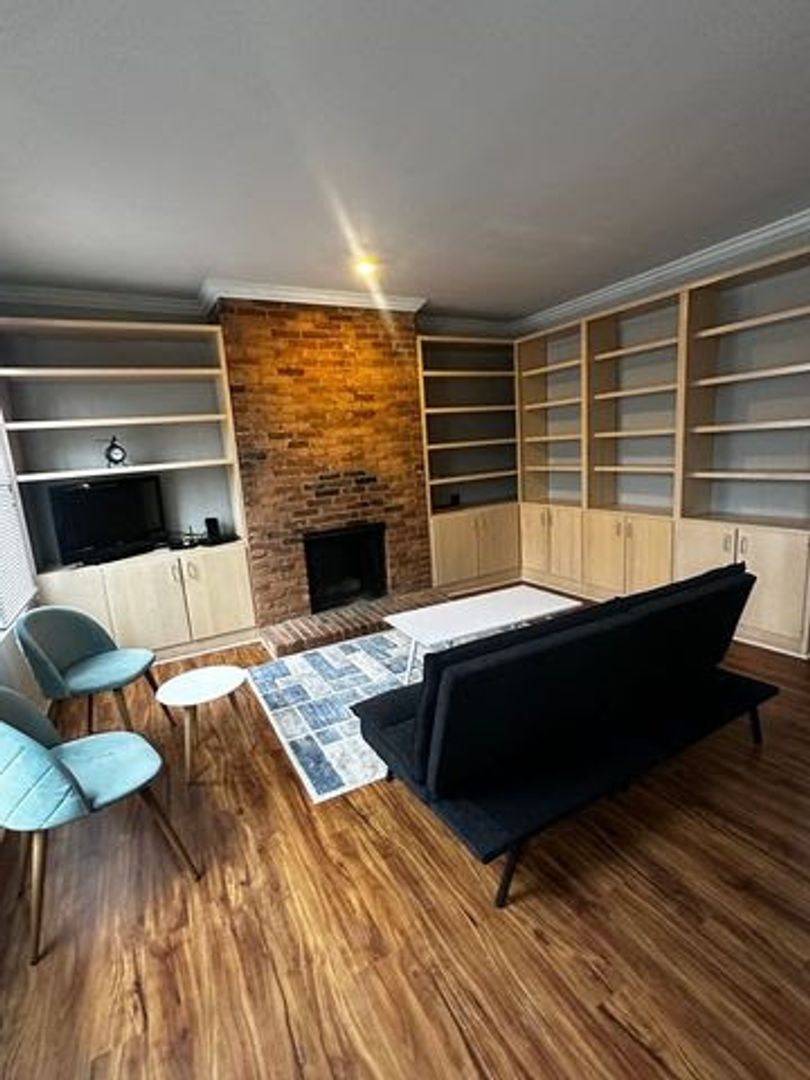 Pittsburgh Apartment: 729 S Aiken Ave