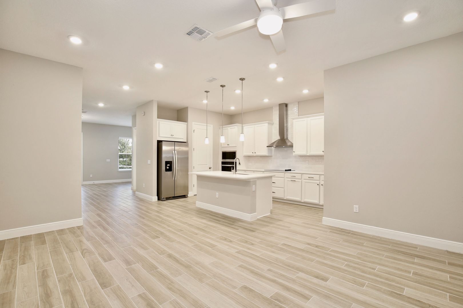 Cyrils Drive 6491 6 of 12