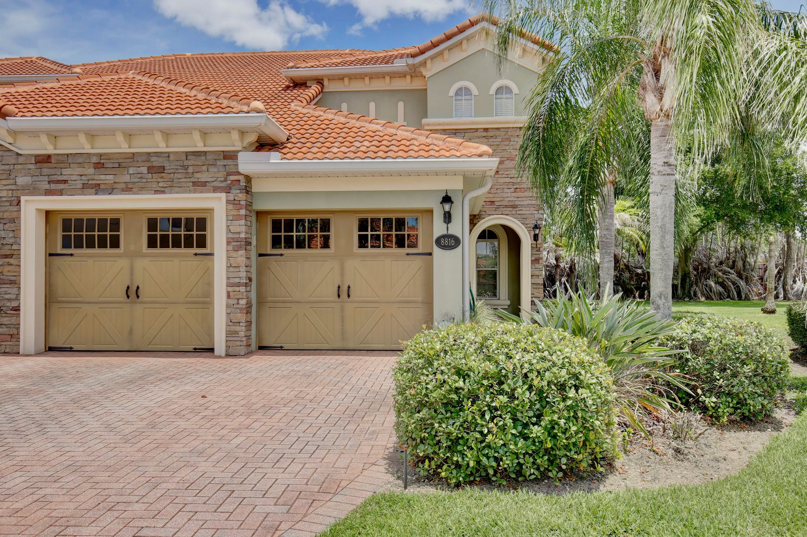 Orlando House: 8816 Della Scala Circle