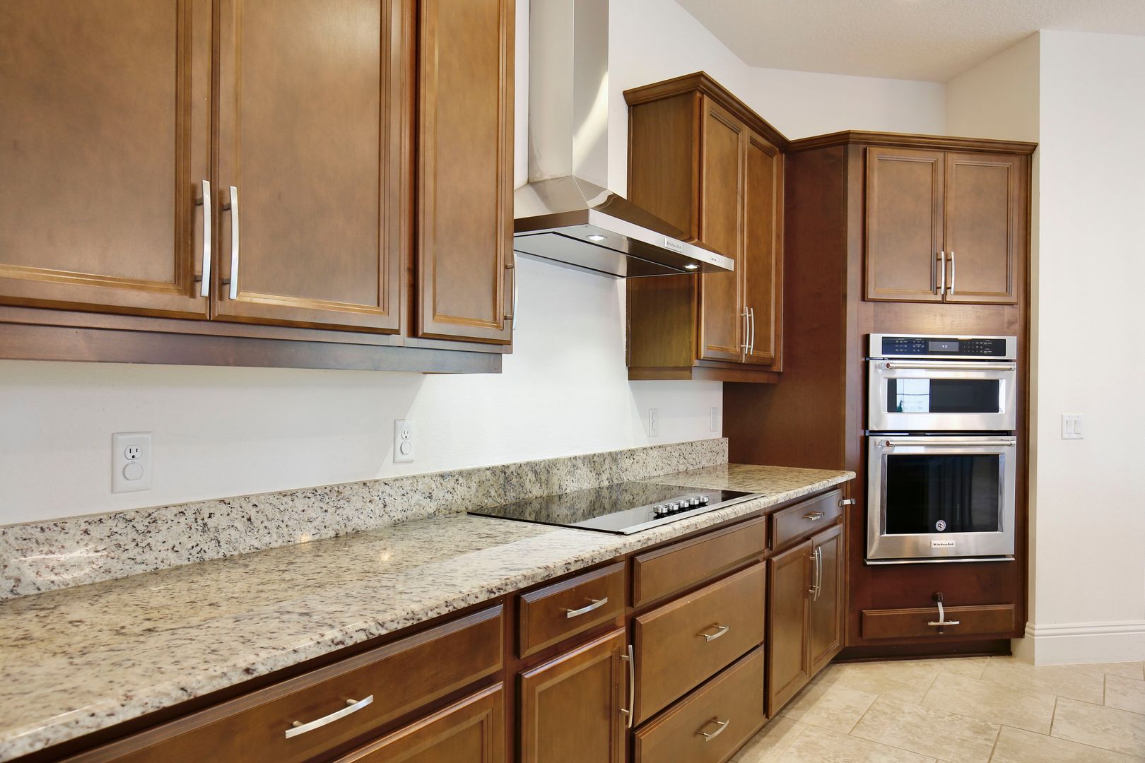 MOBBERLEY CIR 10822 9 of 12