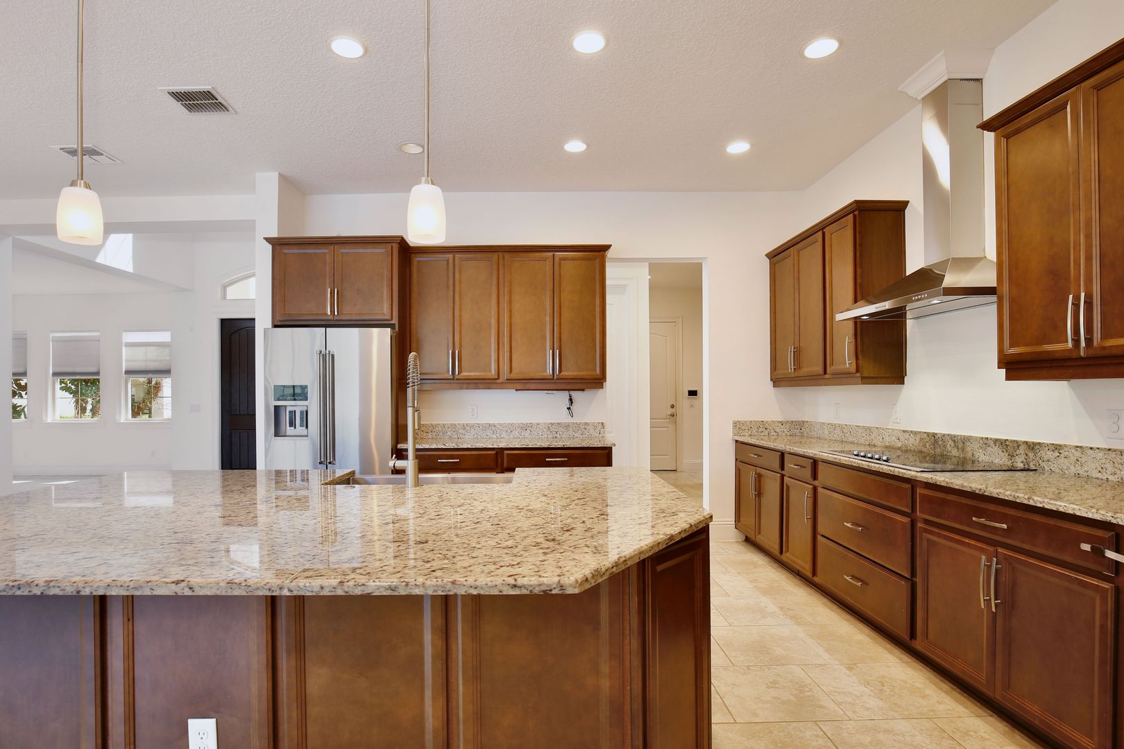MOBBERLEY CIR 10822 8 of 12