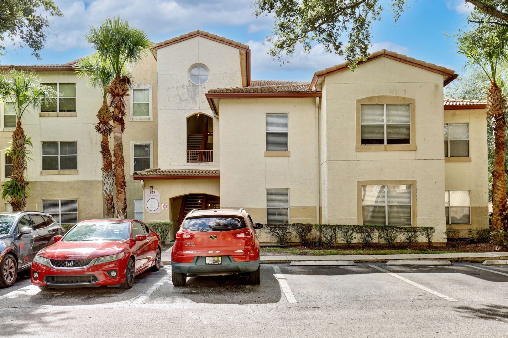 Altamonte Springs Condo: 827 Camargo Way