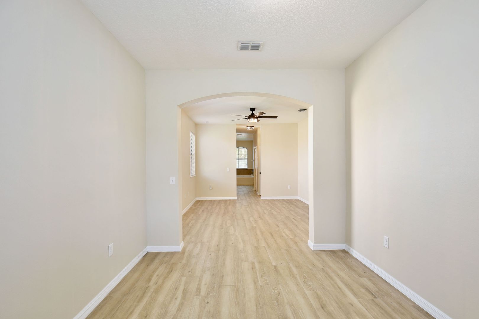 COASTAL BREEZE DR. 3908 10 of 12