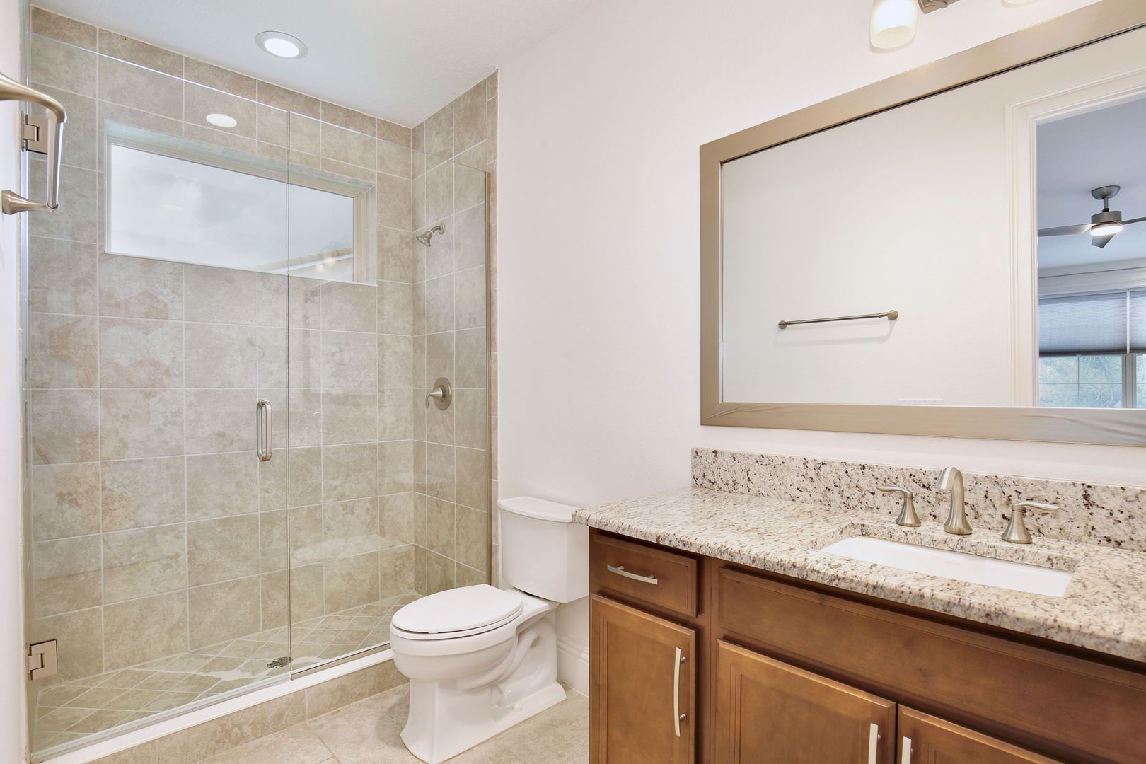 MOBBERLEY CIR 10822 33 of 73