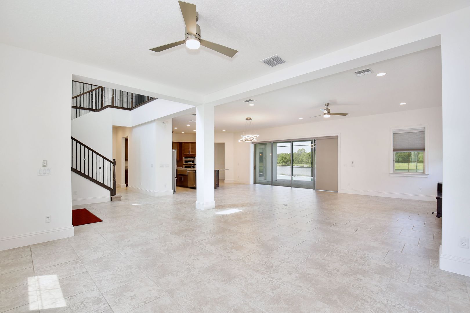 MOBBERLEY CIR 10822 4 of 12