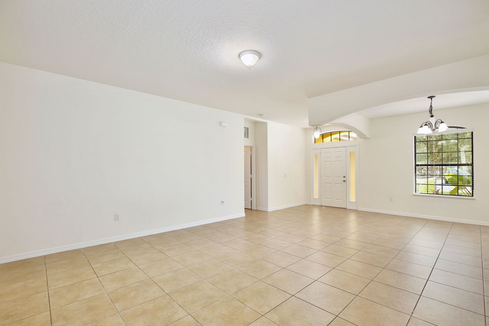 COASTAL BREEZE DR. 3908 3 of 12