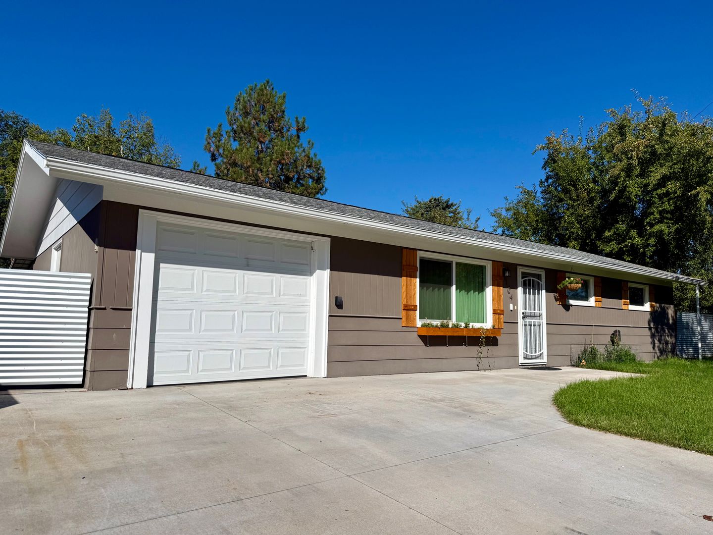 Missoula House: 104 Saranac Drive
