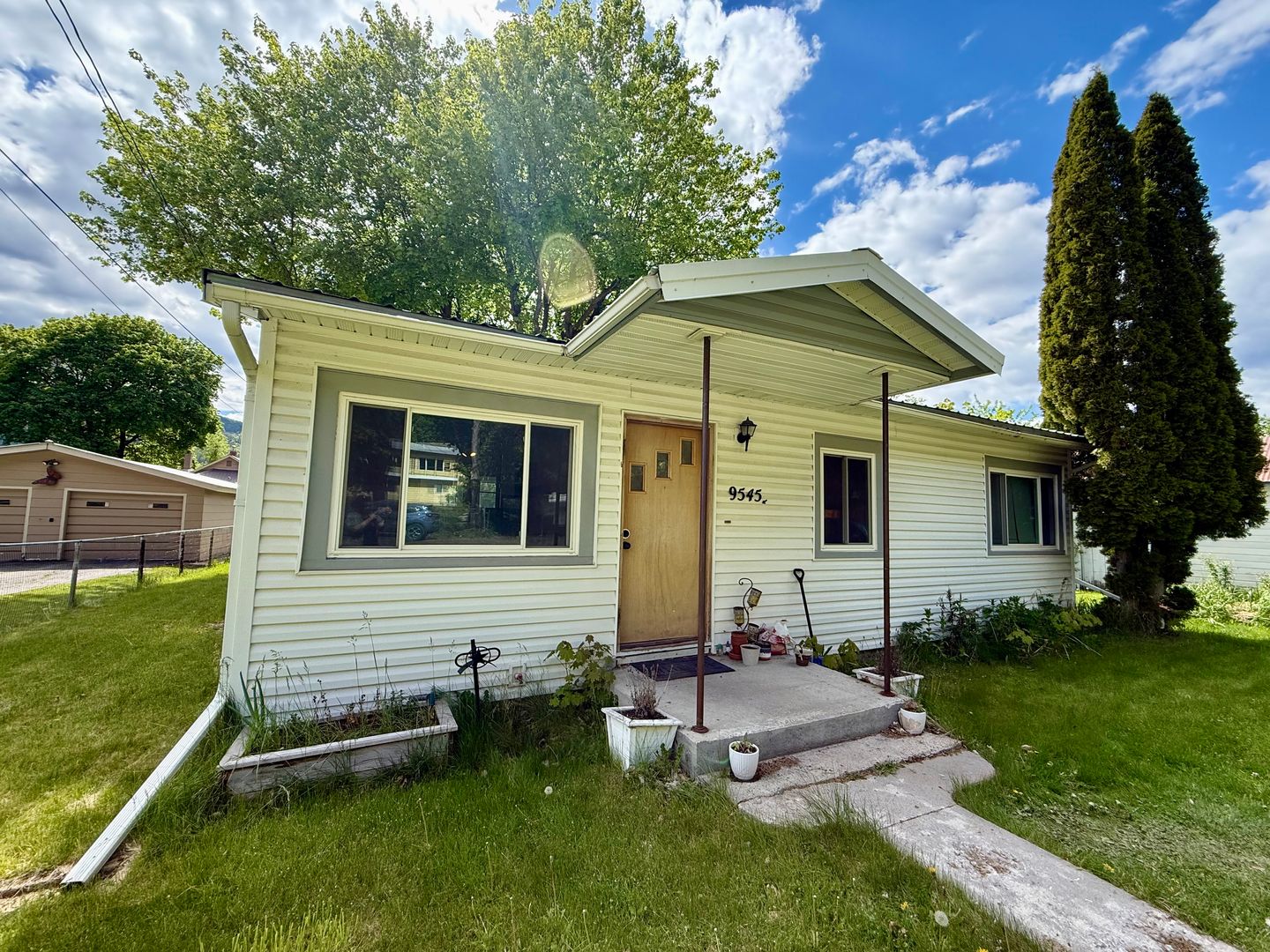 Missoula House: 9545 Cross Street