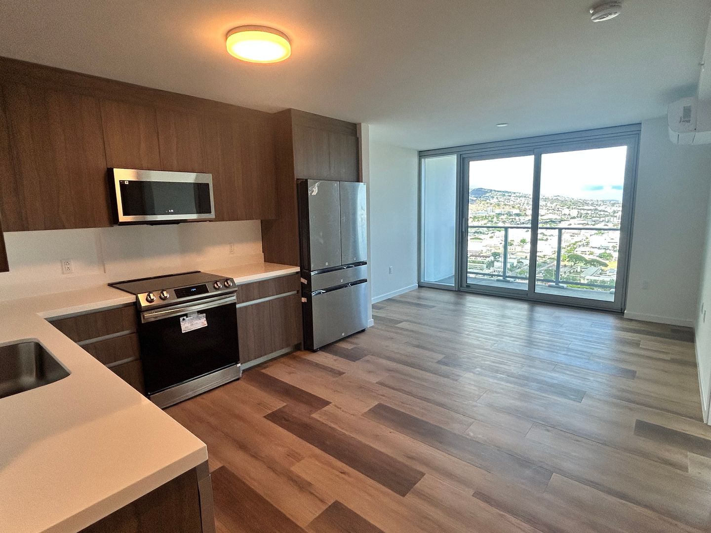 Honolulu House: 1515 Liona st #3303