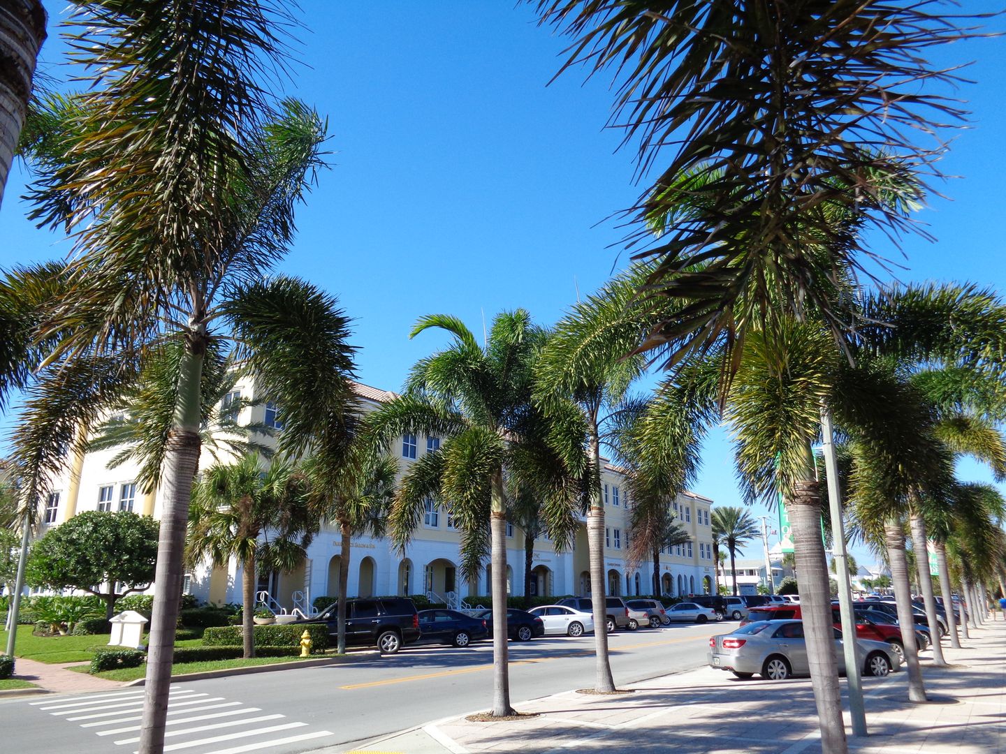 Annual unfurnished rental. Available for new residents on 07/10/2024. Built 2022, gently lived