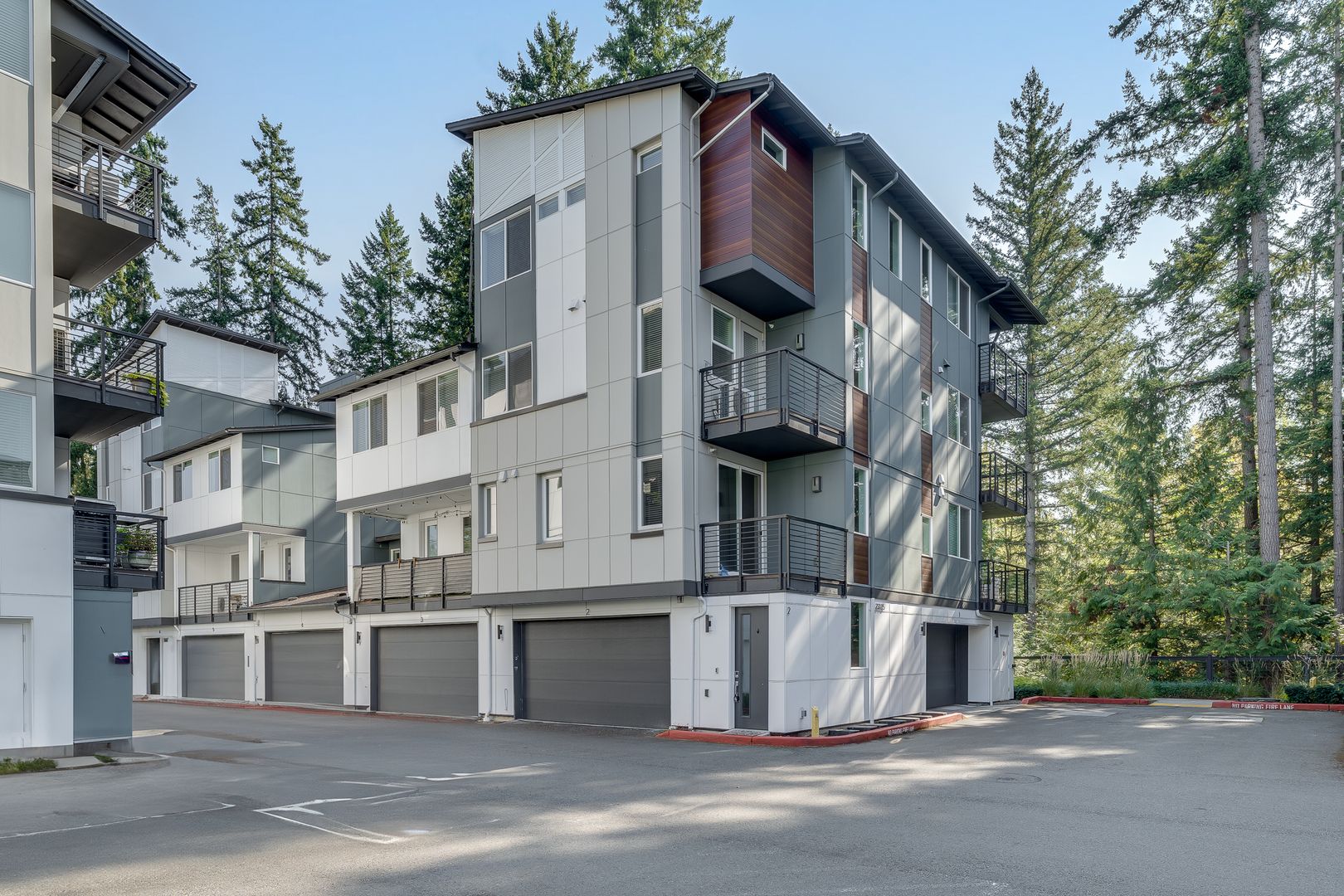 Sammamish House: 23115 NE 8th St