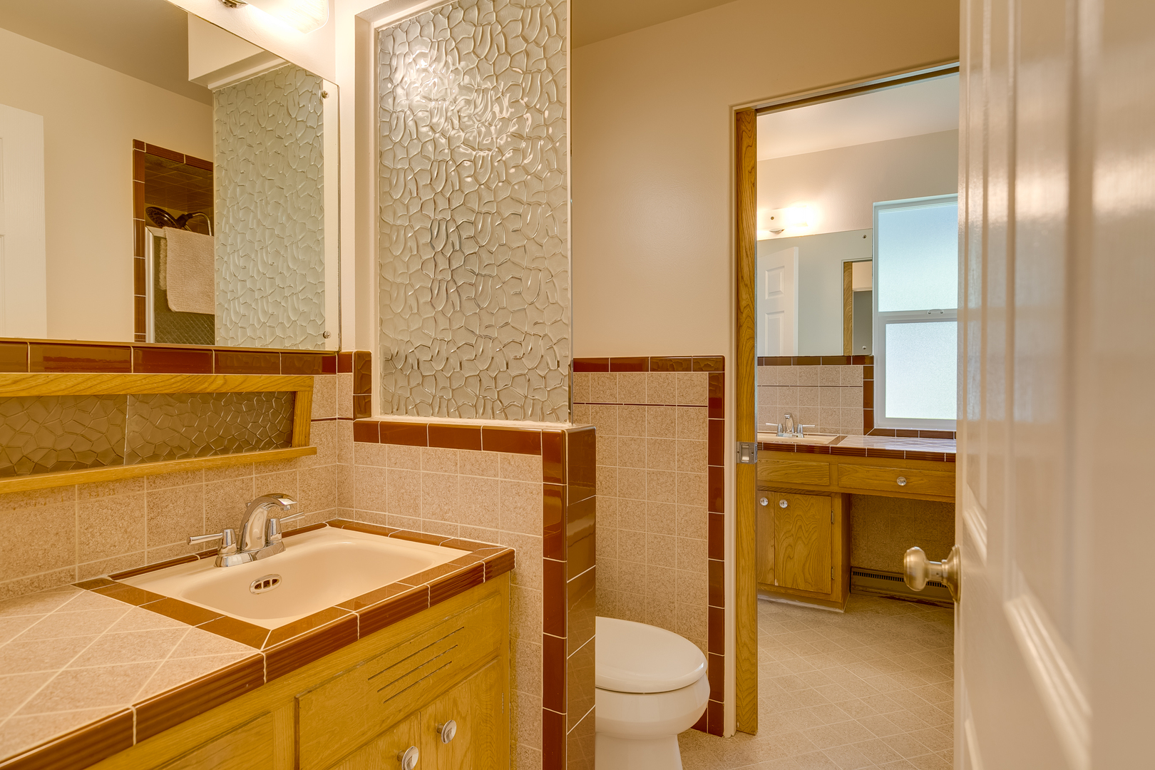 Mercer Island House: 9720 S.E. 41st Street