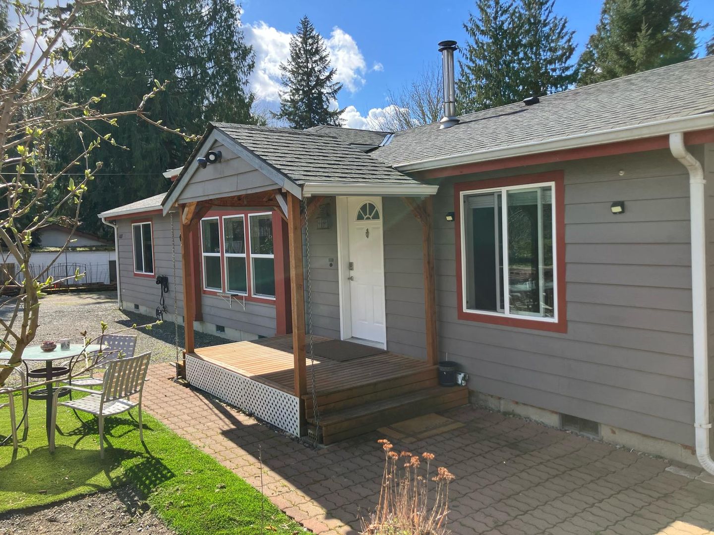 Renton House: 16817 188th Ave SE