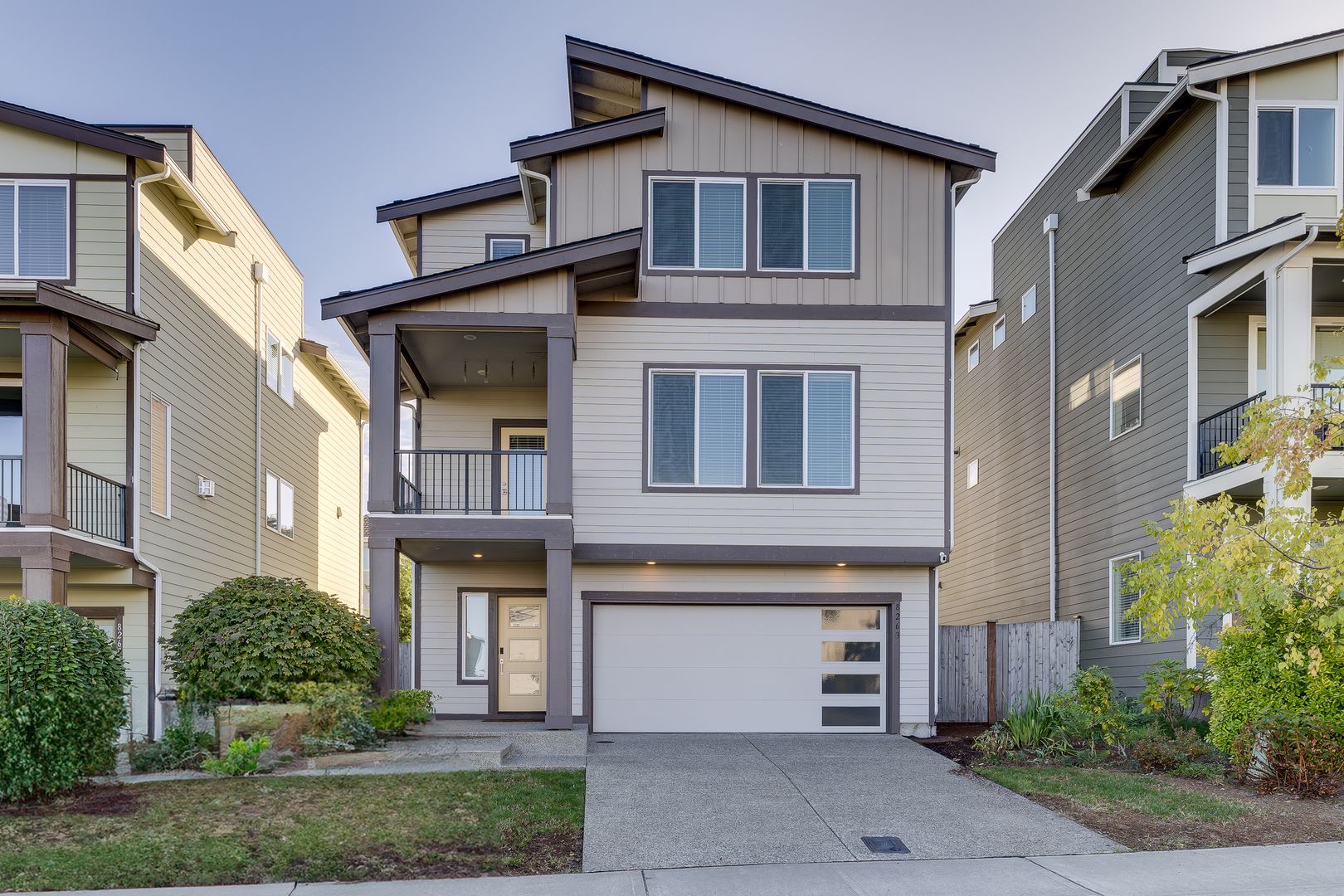 Seattle House: 8263 S 118th CT