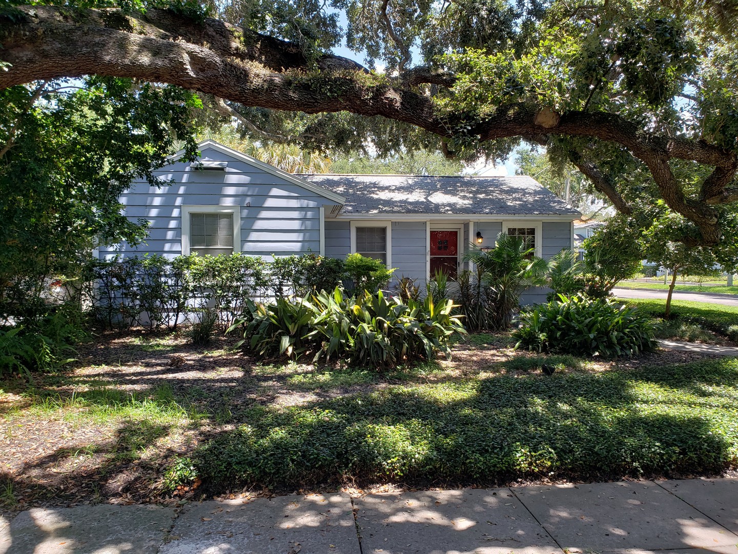 Tampa House: 914 S. Fremont Ave