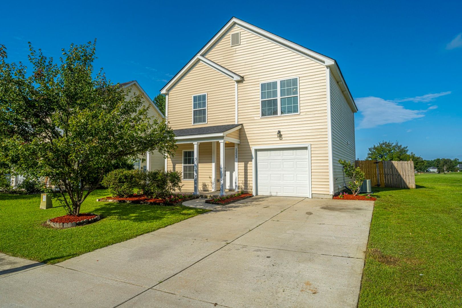 Summerville House: 1223 WIld Goose Trail