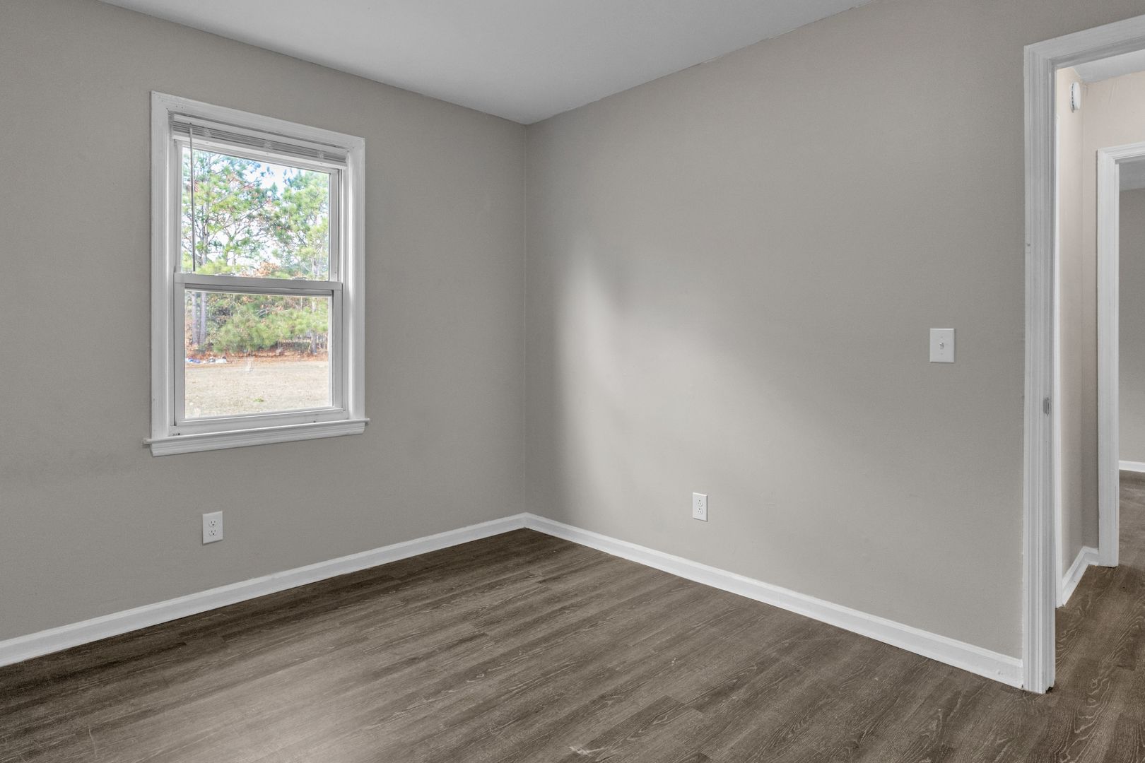 Cozy 2 bedroom in West Columbia comfort and convenience (($250.00 off first months rent)) July special 6 of 10