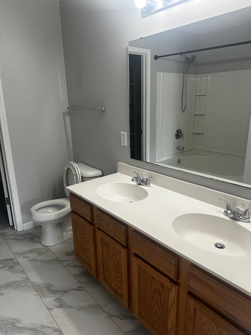 Summerville House: 1426 Pinethickett