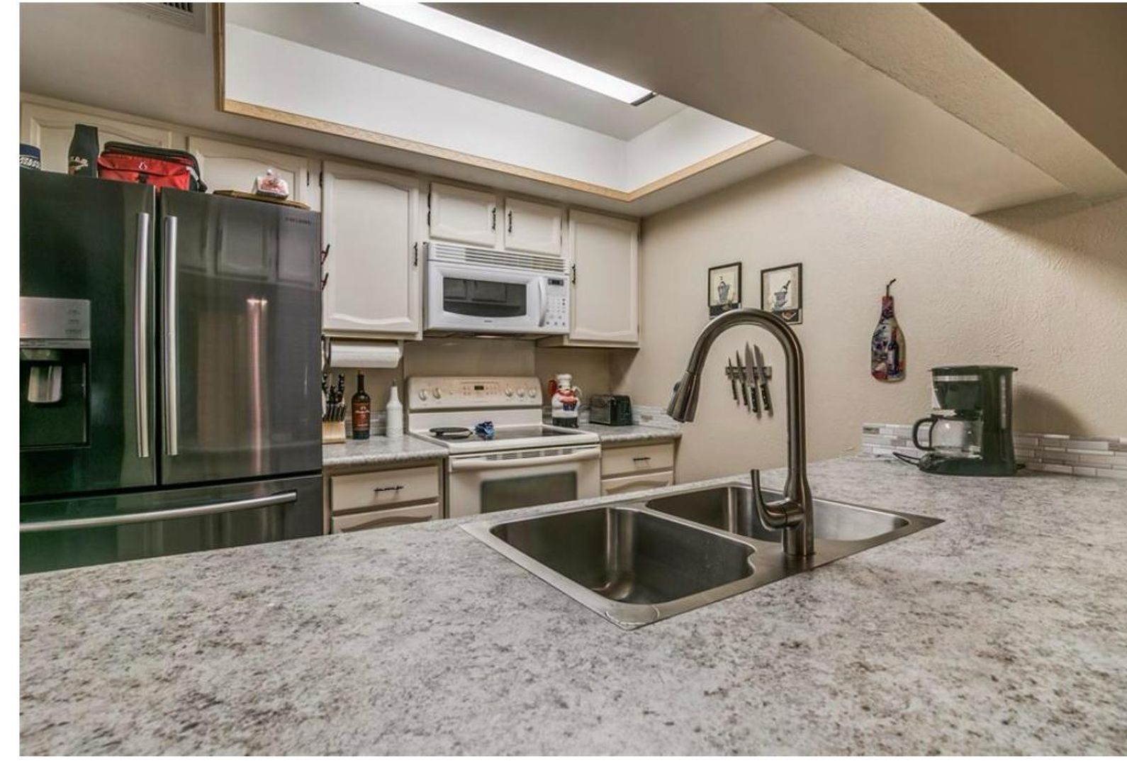Garland House: 412 San Mateo Dr